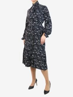 Black Star Printed Midi Dress - Size S 7 Black Star Printed Midi Dress - Size S -The Dress Suite IMG 7230 917eaf8f 9bb8 439d b3ac 94af30a1cda8