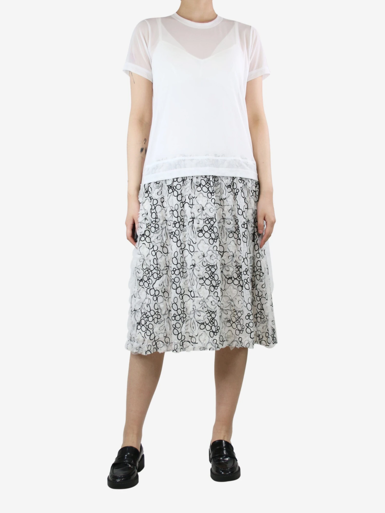 White Short-sleeved Mesh Midi Dress - Size S 5 White Short-sleeved Mesh Midi Dress - Size S - Image 3